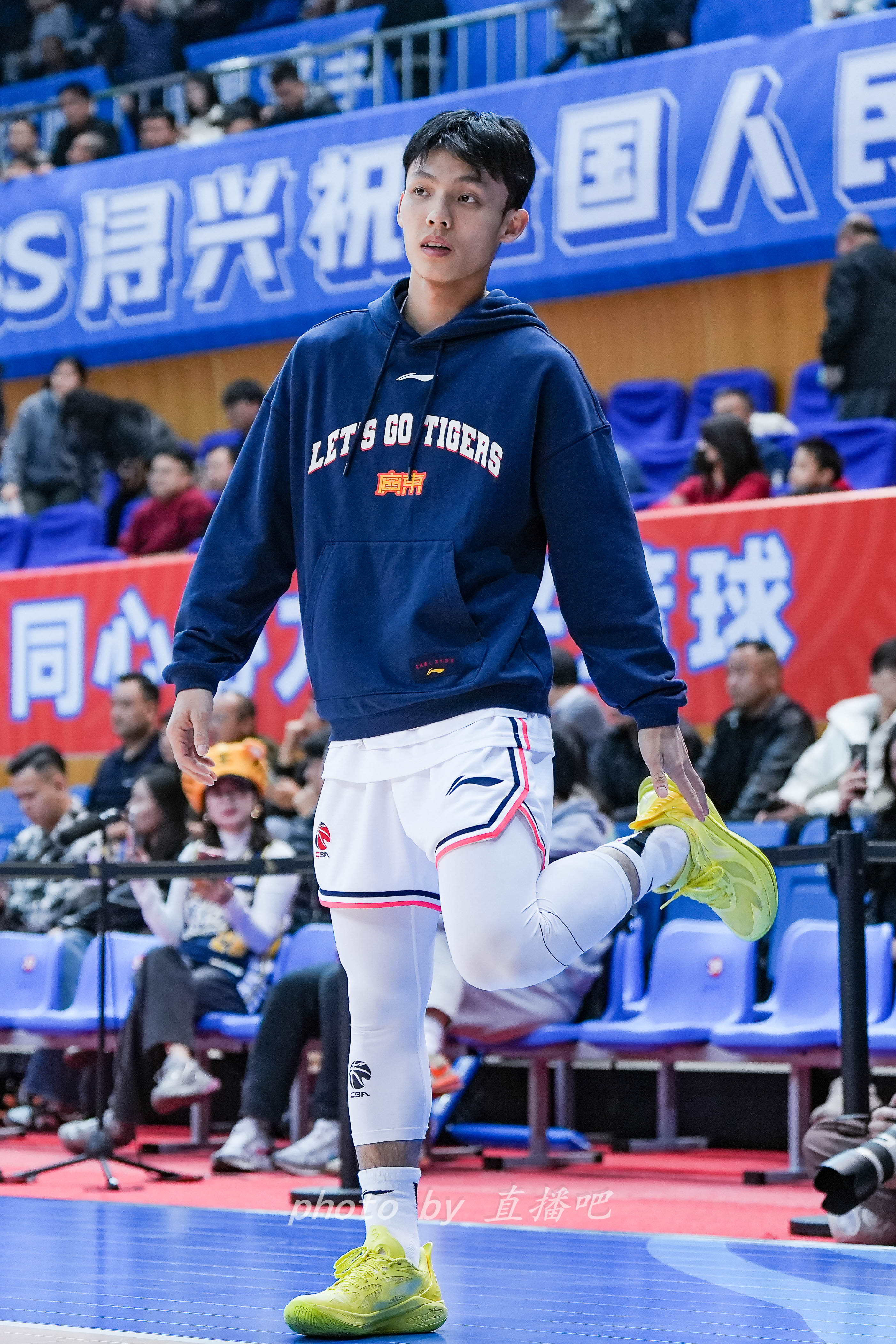  “控球中鋒”！徐杰這身體素質(zhì)有億點東西