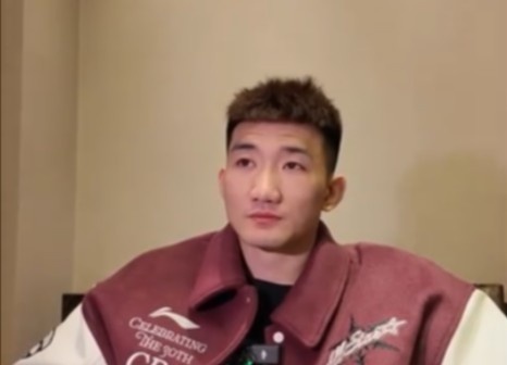  咋形容你和王博的關(guān)系？孫銘徽：像家人 他訓(xùn)練&生活中很照顧我們