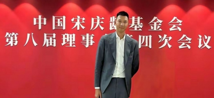  時(shí)隔5個(gè)月首次公開露面！大河報(bào)：易建聯(lián)關(guān)聯(lián)公司成被執(zhí)行人