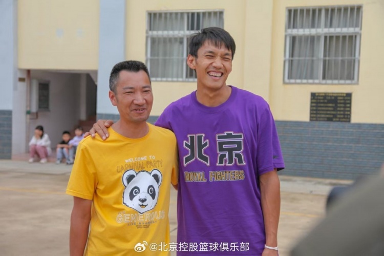  那一封信的故事還在延續(xù) 矣進宏母校的師生們來到北京了！