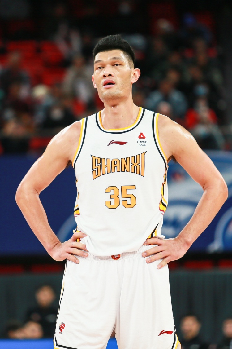  手感不佳！葛昭寶全場8投1中得到2分2籃板2助攻