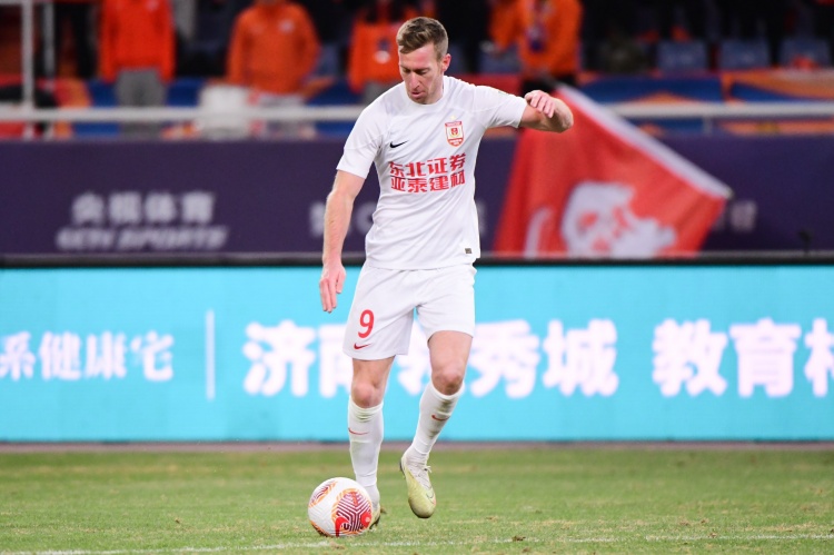  熱身賽：長春亞泰2-1青島海牛 貝里奇、奧莫伊胡安弗破門???